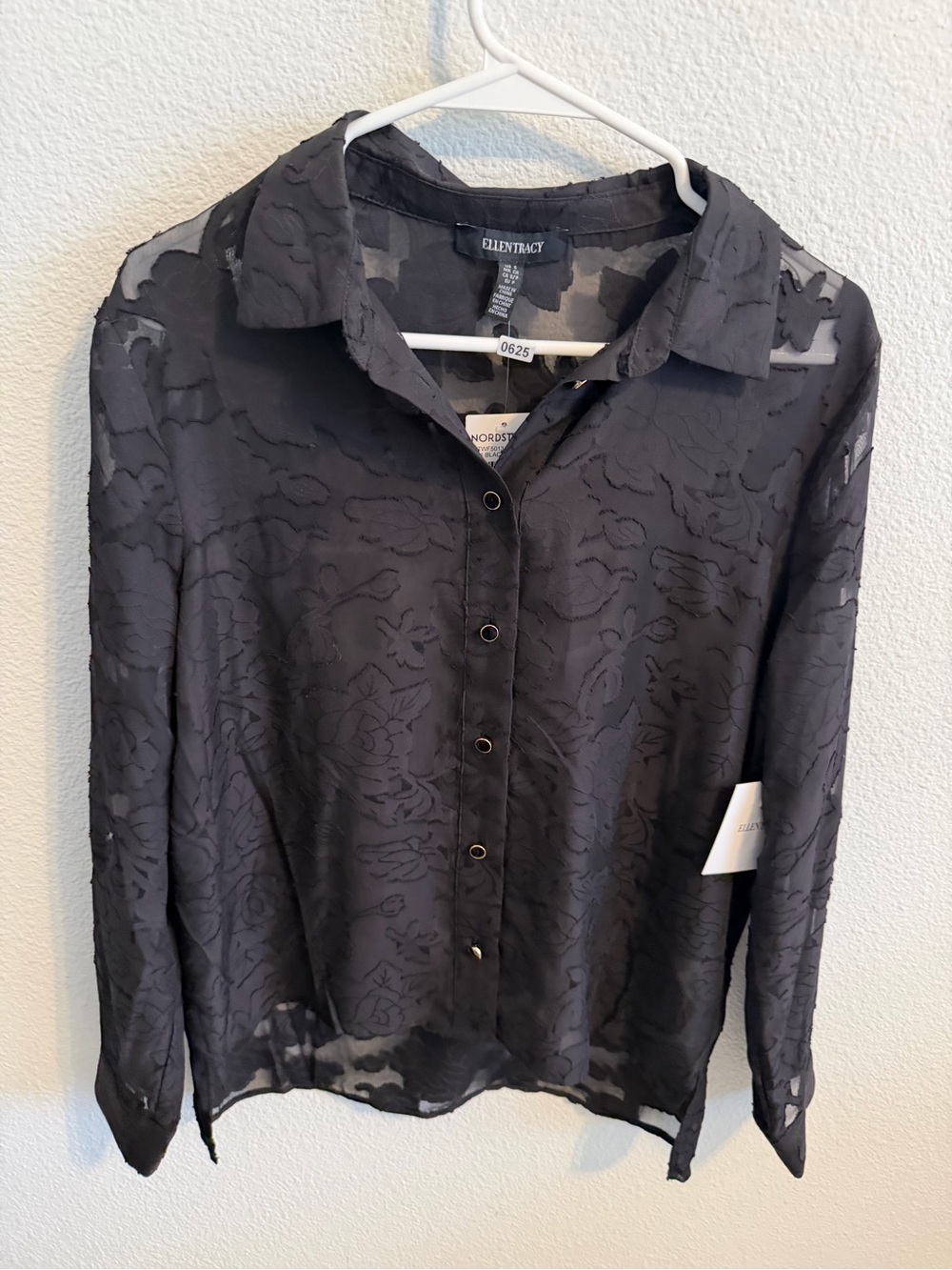Ellen Tracy Black Sheer Floral Jacquard Button-Down Shirt
